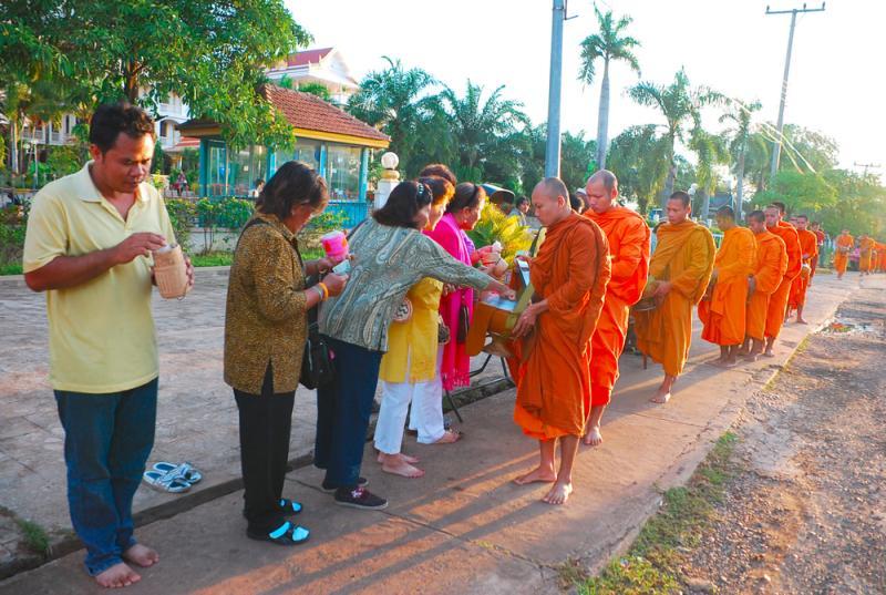 Le bouddhisme Theravada au LAOS